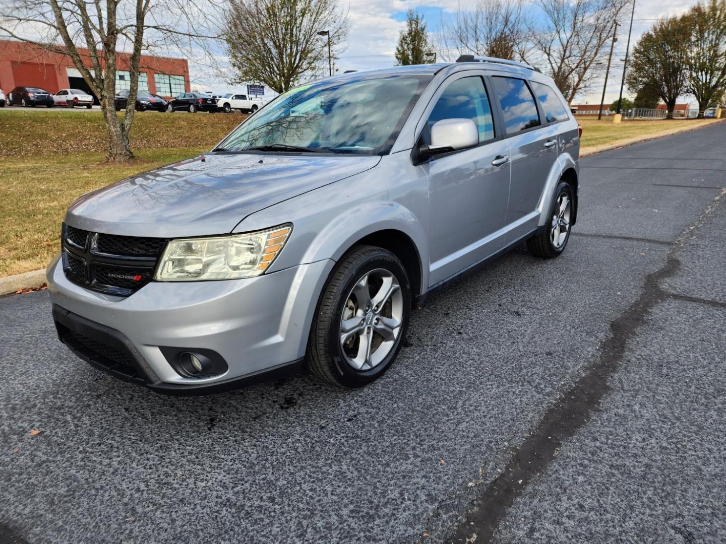 2016 Gray /Black Dodge Journey Crossroad FWD (3C4PDCGB9GT) with an 2.4L L4 DOHC 16V engine, 4A transmission, located at 1221 Madison St., Shelbyville, TN, 37160, (931) 680-9439, 0.000000, 0.000000 - Photo#0